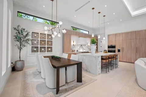 $5,695,000 | 401 Northeast 2nd Street, Boca Raton, FL 33432