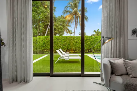 $5,695,000 | 401 Northeast 2nd Street, Boca Raton, FL 33432