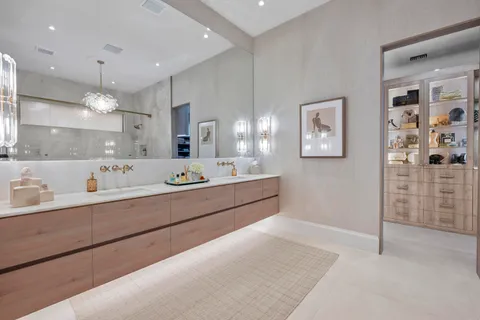 $5,695,000 | 401 Northeast 2nd Street, Boca Raton, FL 33432