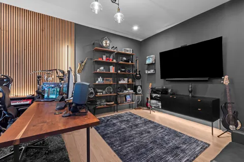 $5,695,000 | 401 Northeast 2nd Street, Boca Raton, FL 33432