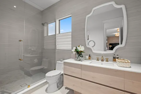 $5,695,000 | 401 Northeast 2nd Street, Boca Raton, FL 33432