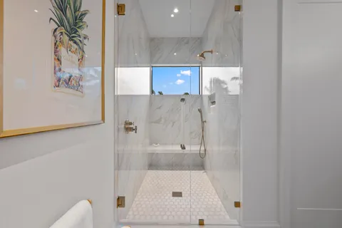 $5,695,000 | 401 Northeast 2nd Street, Boca Raton, FL 33432