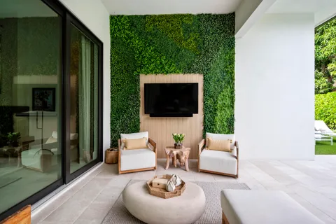 $5,695,000 | 401 Northeast 2nd Street, Boca Raton, FL 33432