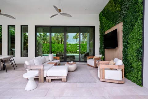 $5,695,000 | 401 Northeast 2nd Street, Boca Raton, FL 33432