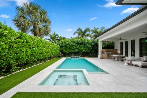 $5,695,000 | 401 Northeast 2nd Street, Boca Raton, FL 33432