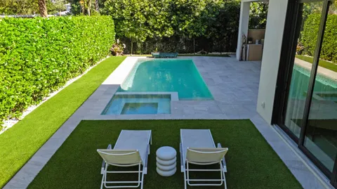 $5,695,000 | 401 Northeast 2nd Street, Boca Raton, FL 33432