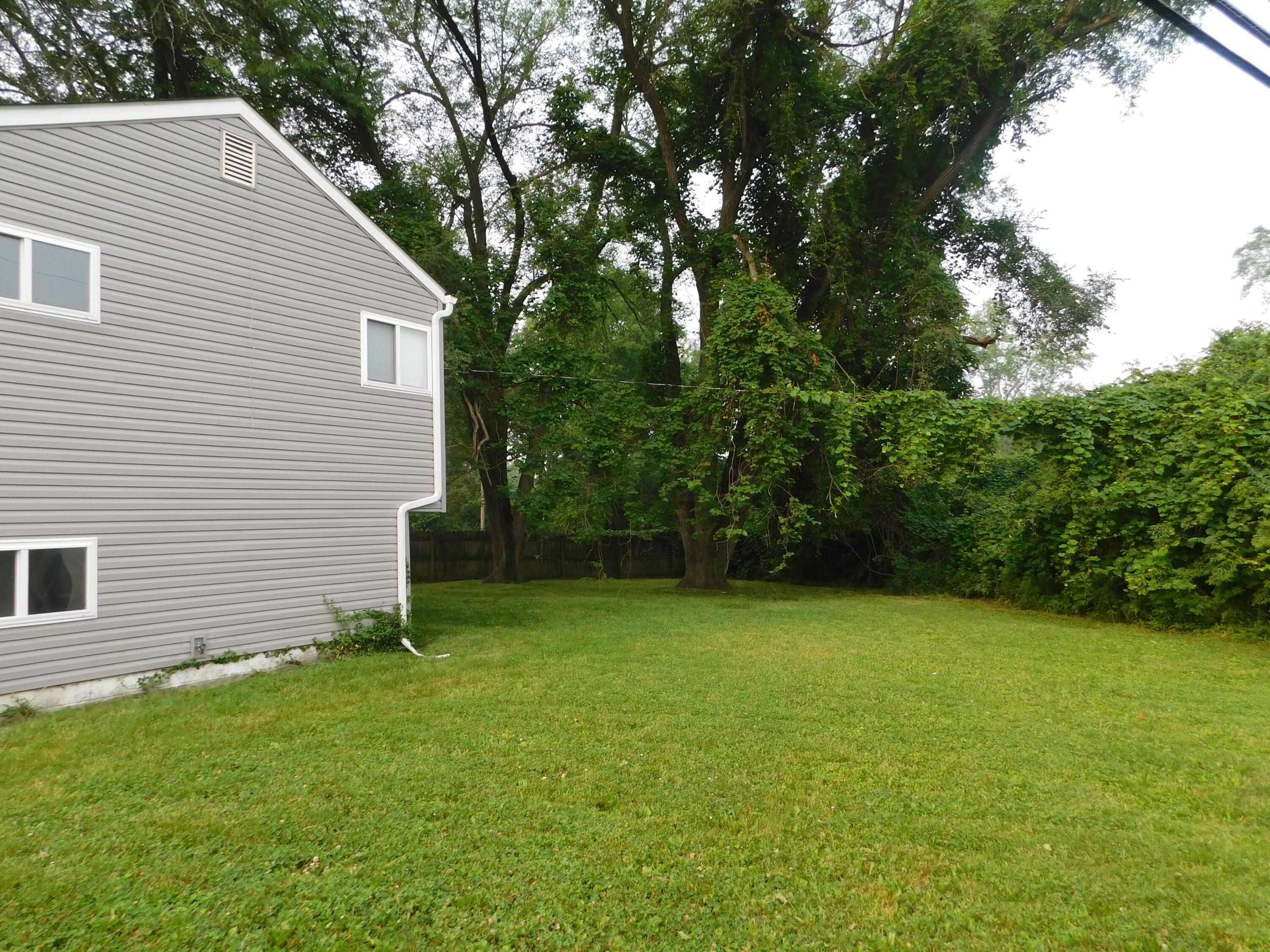 1071 Country Club Road Columbus, OH 43227 - Photo 29 of 31 DSCN0327