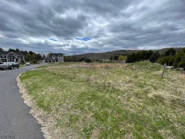 $399,900 | 4 Wade Farm Road, Califon, NJ 07830