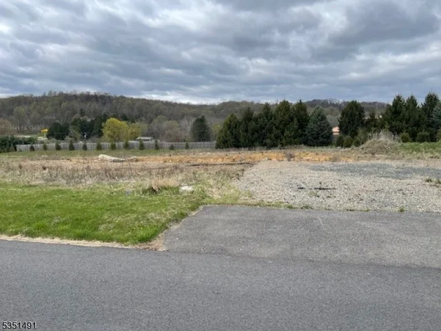 $399,900 | 4 Wade Farm Road, Califon, NJ 07830