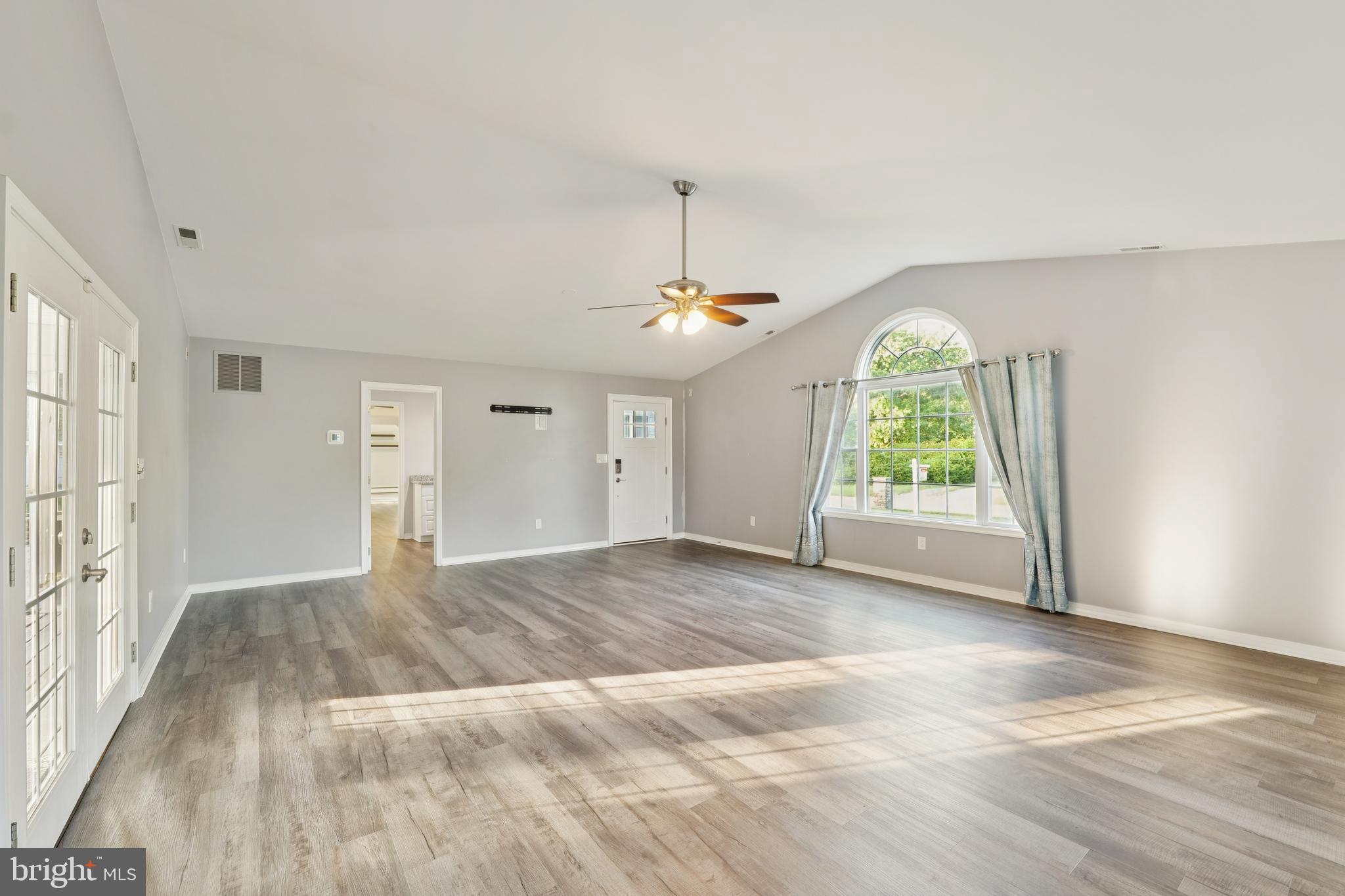 2105 Silver Lane Road Baltimore, MD 21221 - Photo 30 of 55