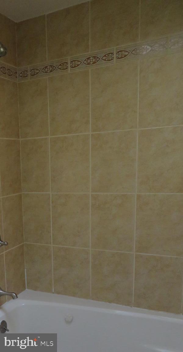355 Church Road Elkins Park, PA 19027 - Photo 19 of 29 whirlpool tub.