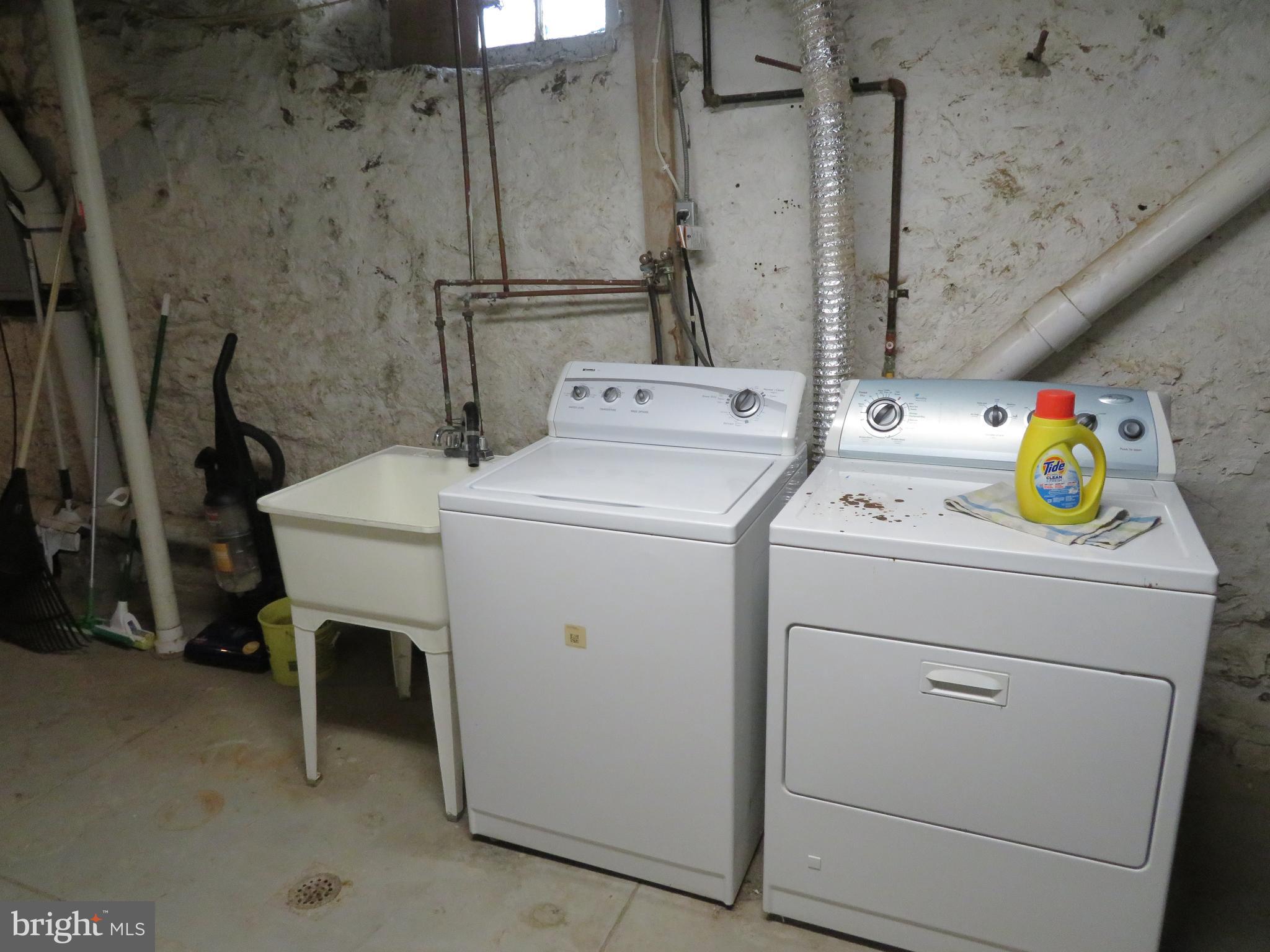 355 Church Road Elkins Park, PA 19027 - Photo 25 of 29 Laundry