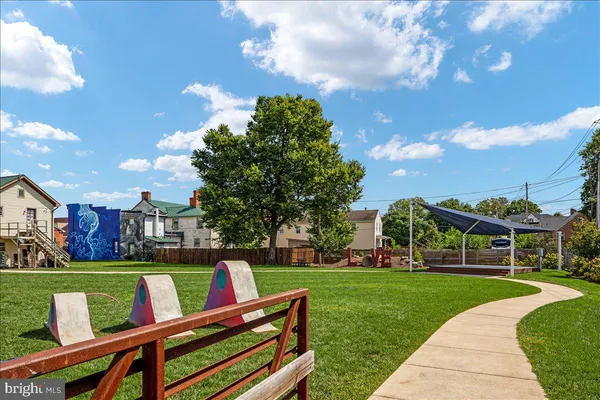$409,900 | 88 Signal Knob Cottage Drive, Strasburg, VA 22657