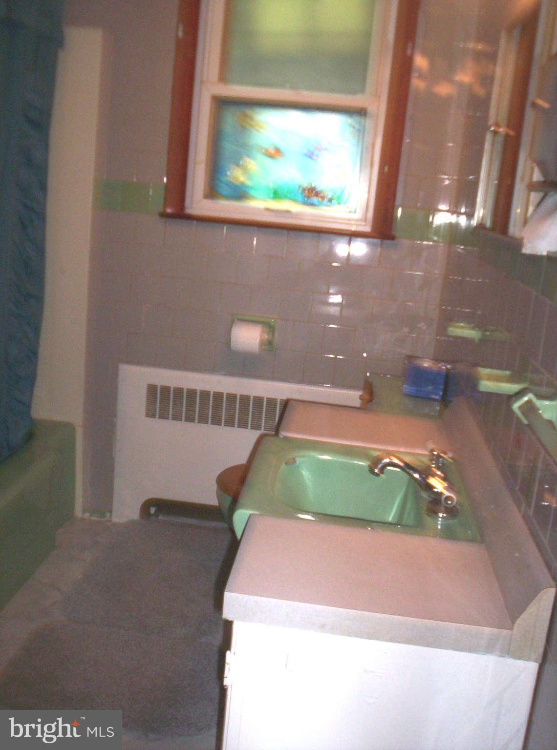 104 Winston Road Pasadena, MD 21122 - Photo 20 of 25 Bath