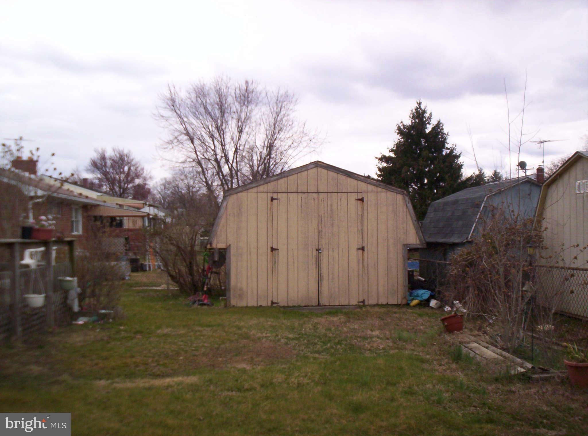 104 Winston Road Pasadena, MD 21122 - Photo 4 of 25 View