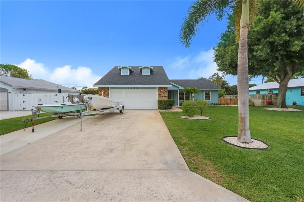 4999 Southeast Pine Ridge Way Stuart, FL 34997 - Photo 2 of 27