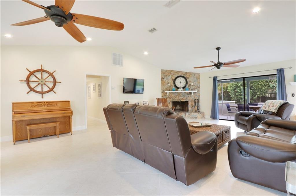 4999 Southeast Pine Ridge Way Stuart, FL 34997 - Photo 6 of 27