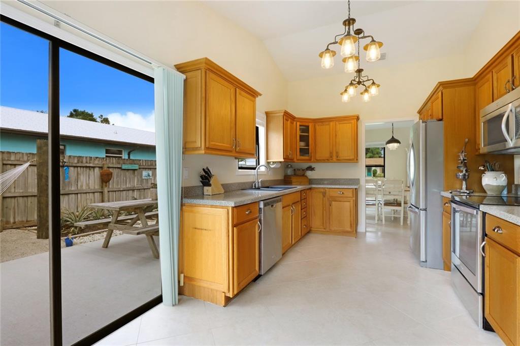 4999 Southeast Pine Ridge Way Stuart, FL 34997 - Photo 9 of 27