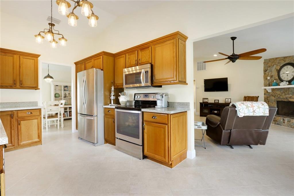 4999 Southeast Pine Ridge Way Stuart, FL 34997 - Photo 10 of 27