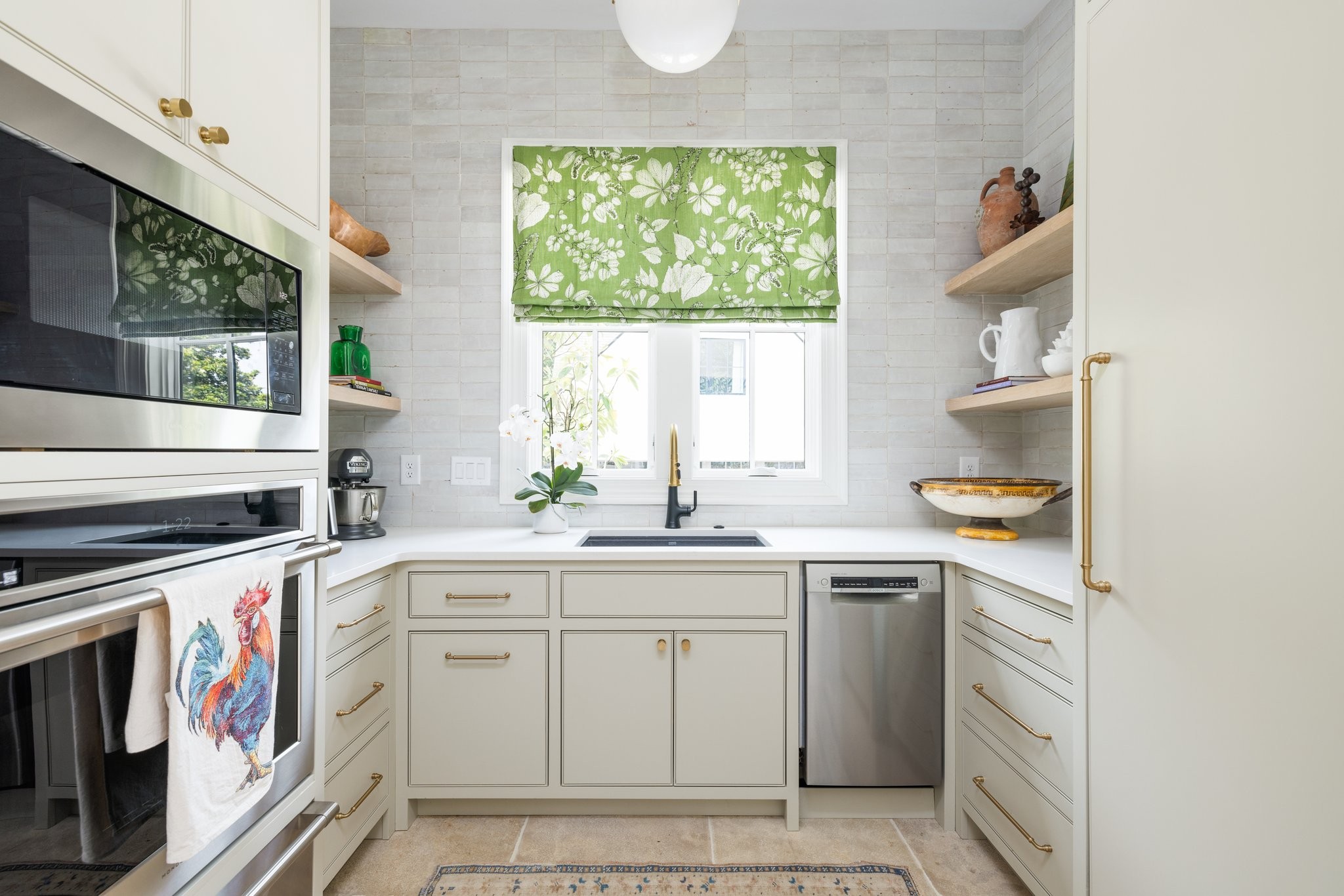 280 Harding Place Nashville, TN 37205 - Photo 22 of 79 a kitchen with a sink stove and cabinets