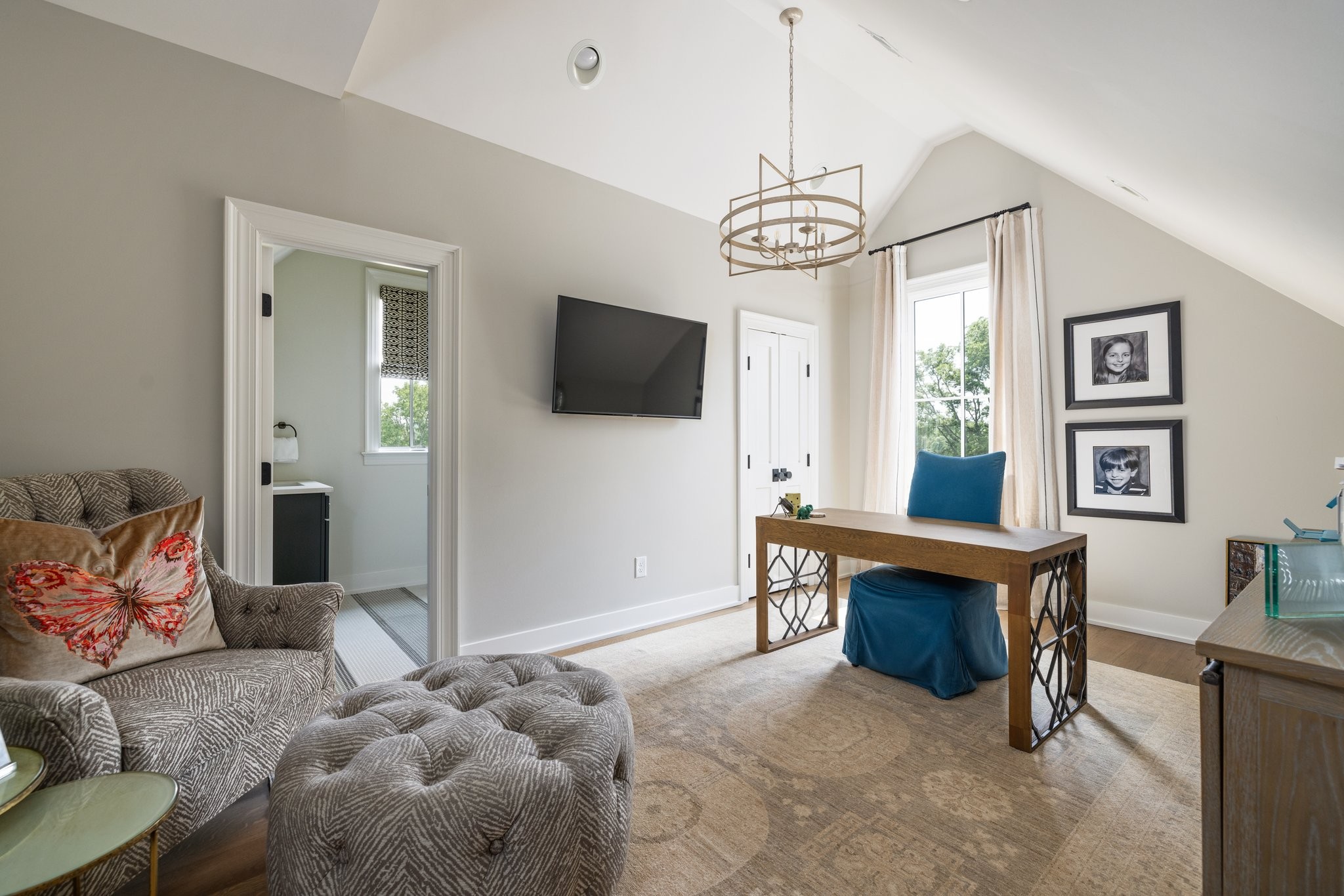 280 Harding Place Nashville, TN 37205 - Photo 53 of 79 a view of a livingroom with furniture and windows