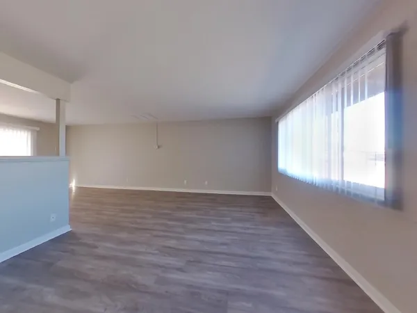 $1,679 | 3721 West Seldon Lane, Phoenix, AZ 85051