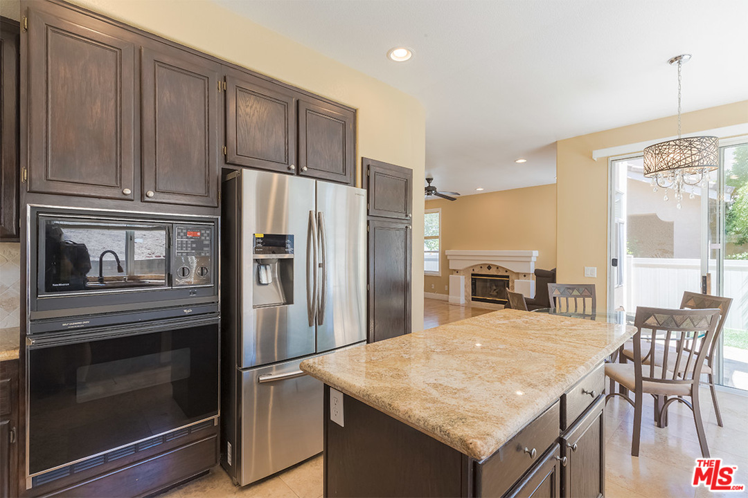 16286 Bright Morning Court Riverside, CA 92503 - Photo 11 of 35 Gallery Image 11