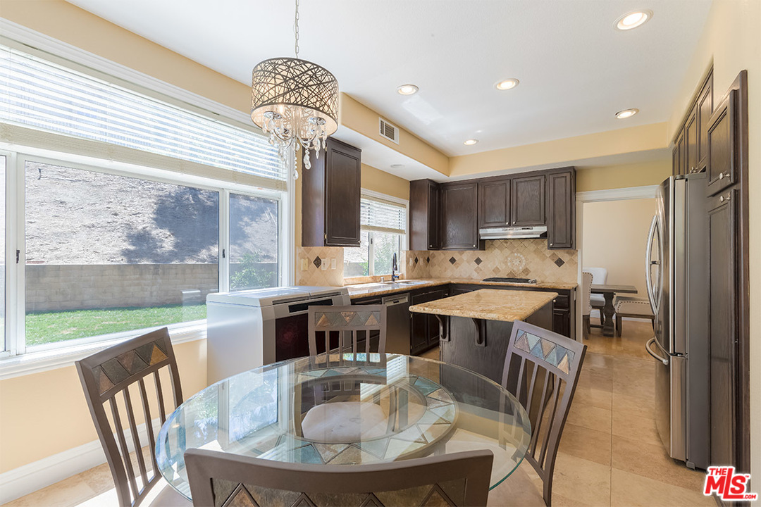 16286 Bright Morning Court Riverside, CA 92503 - Photo 13 of 35 Gallery Image 13