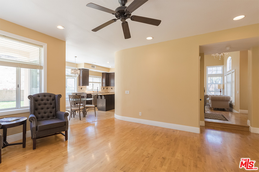 16286 Bright Morning Court Riverside, CA 92503 - Photo 16 of 35 Gallery Image 16