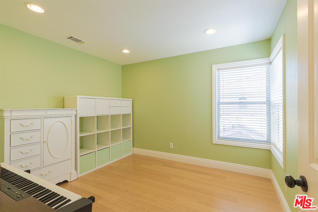 16286 Bright Morning Court Riverside, CA 92503 - Photo 27 of 35 Gallery Image 27