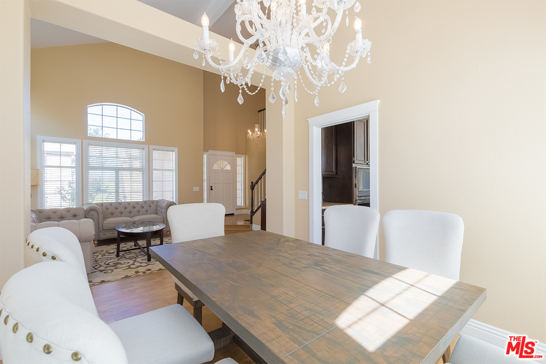 16286 Bright Morning Court Riverside, CA 92503 - Photo 7 of 35 Gallery Image 7