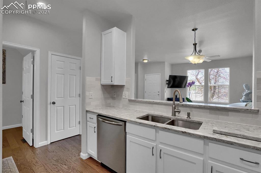 4008 Diamond Ridge View Colorado Springs, CO 80918 - Photo 16 of 33