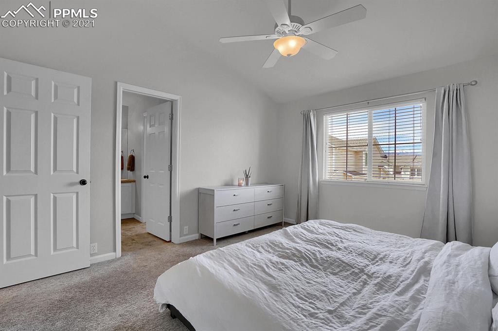 4008 Diamond Ridge View Colorado Springs, CO 80918 - Photo 19 of 33