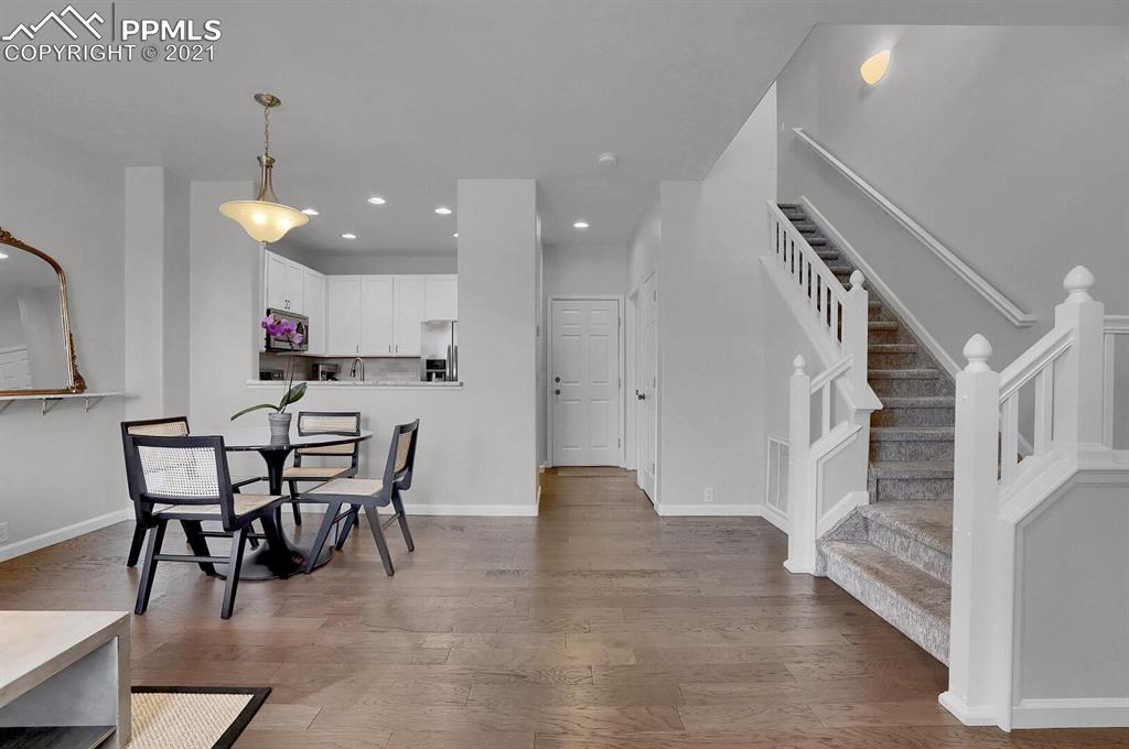 4008 Diamond Ridge View Colorado Springs, CO 80918 - Photo 9 of 33