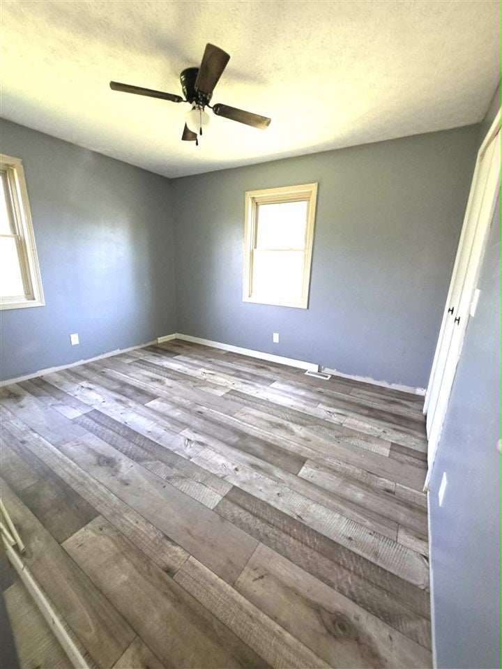 3240 Poplar Spring Road Glasgow, KY 42141 - Photo 7 of 18 Gallery Image 7