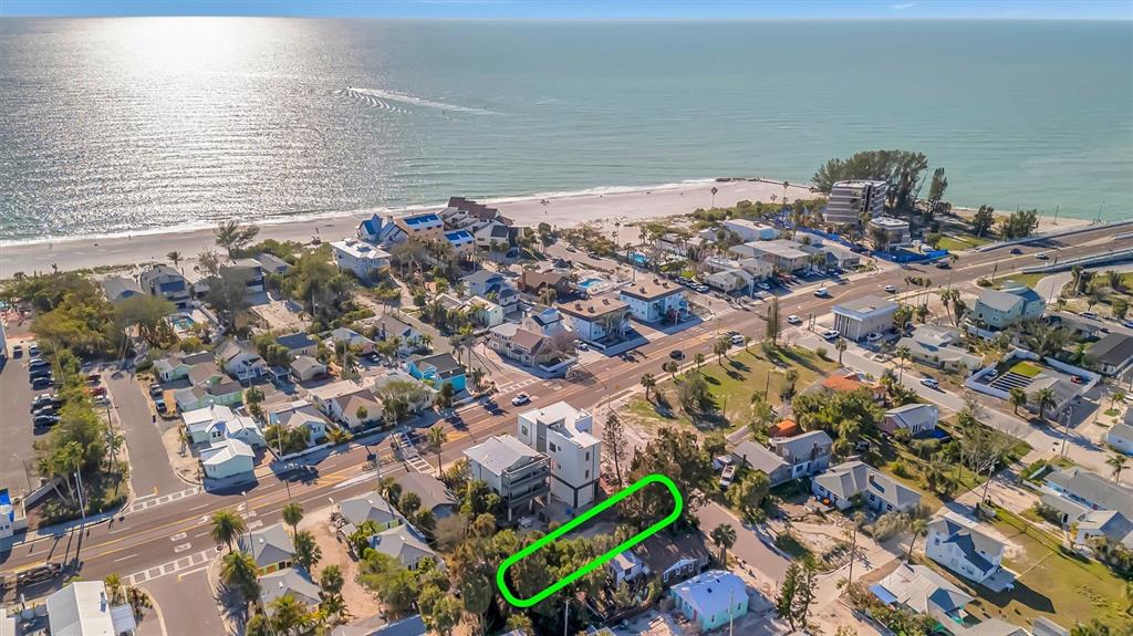 109 125th Avenue Treasure Island, FL 33706 - Photo 4 of 46 a view of lake and ocean