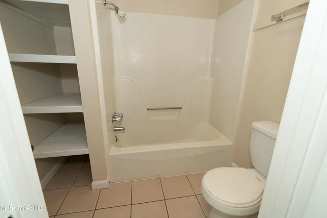 $1,200 | 20111 Daugherty Road, Unit A, Long Beach, MS 39560