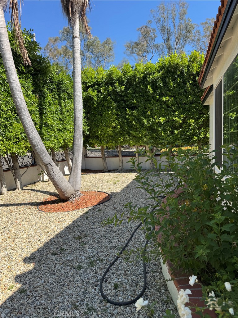 5230 Seville Avenue Encino, CA 91316 - Photo 16 of 61