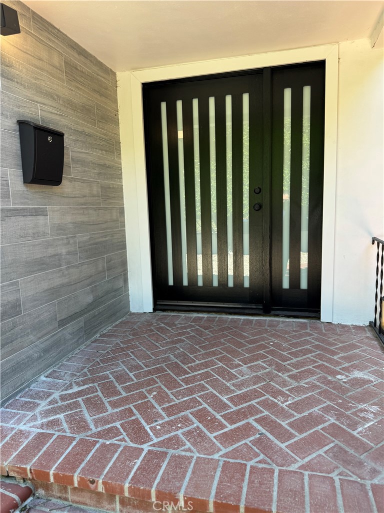 5230 Seville Avenue Encino, CA 91316 - Photo 17 of 61 a view of an empty room