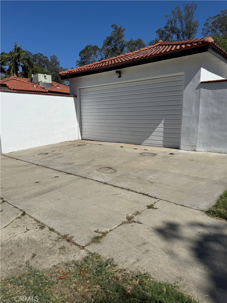5230 Seville Avenue Encino, CA 91316 - Photo 2 of 61 a view of back yard of the house