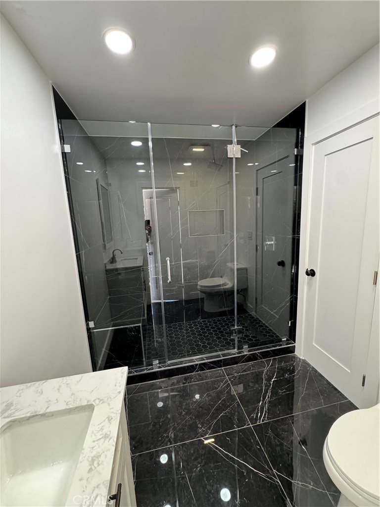 5230 Seville Avenue Encino, CA 91316 - Photo 40 of 61