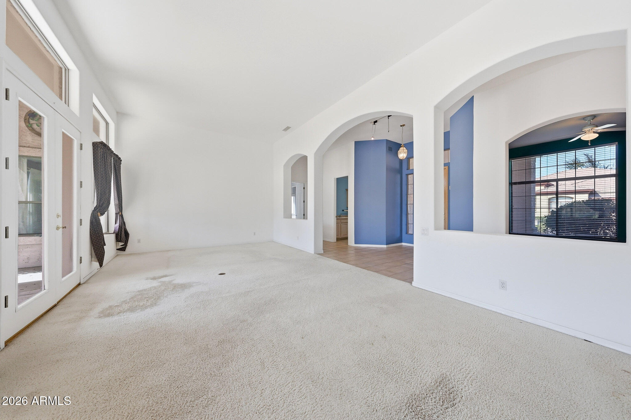 4149 North 49th Way Phoenix, AZ 85018 - Photo 6 of 25 a view of a hallway with entryway