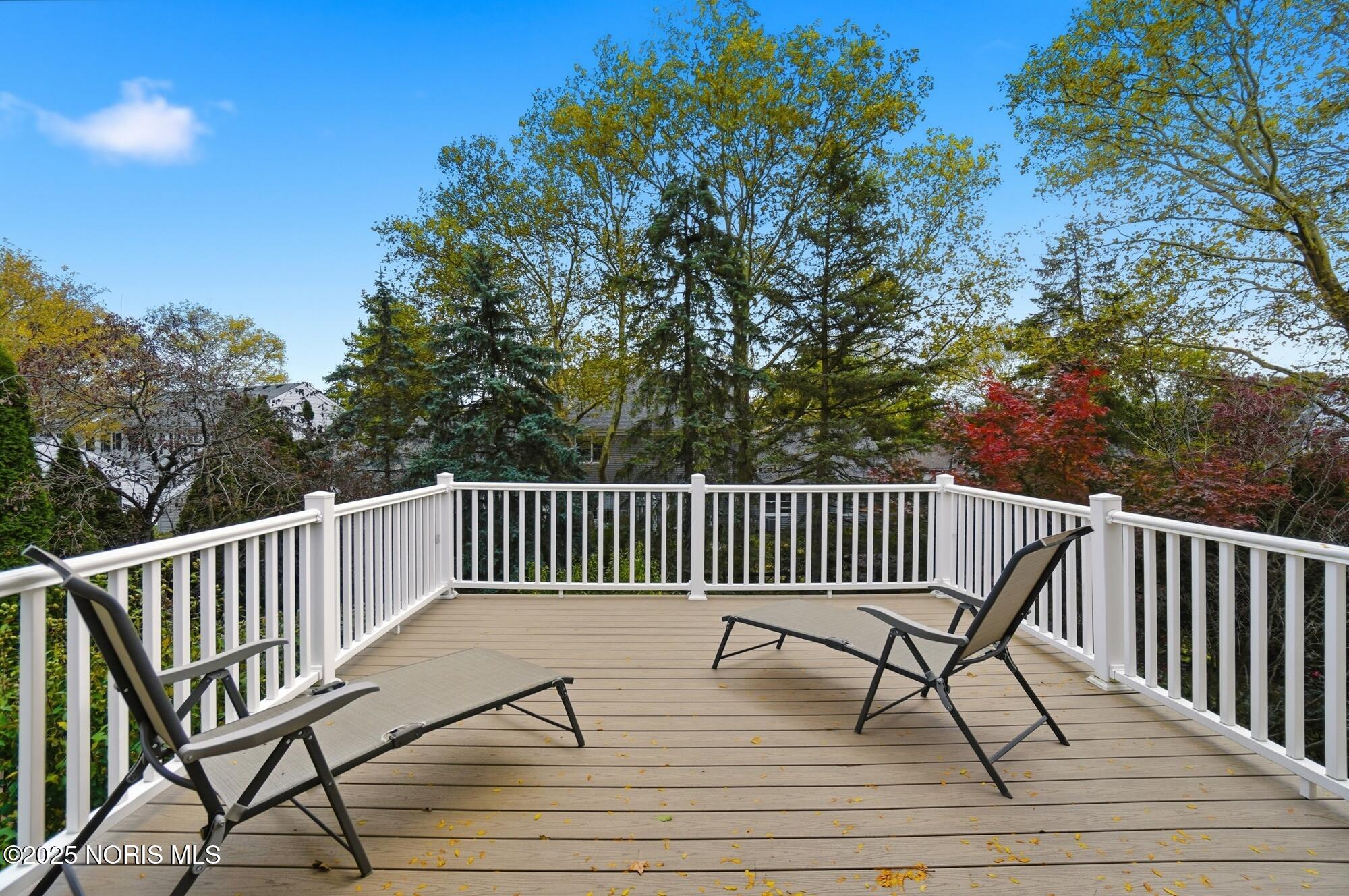 898 Mill Road Perrysburg, OH 43551 - Photo 27 of 47 174