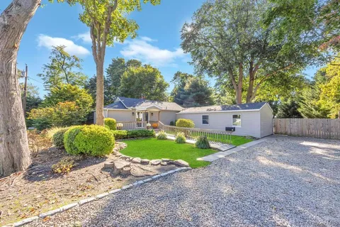 a view of a garden with pathway