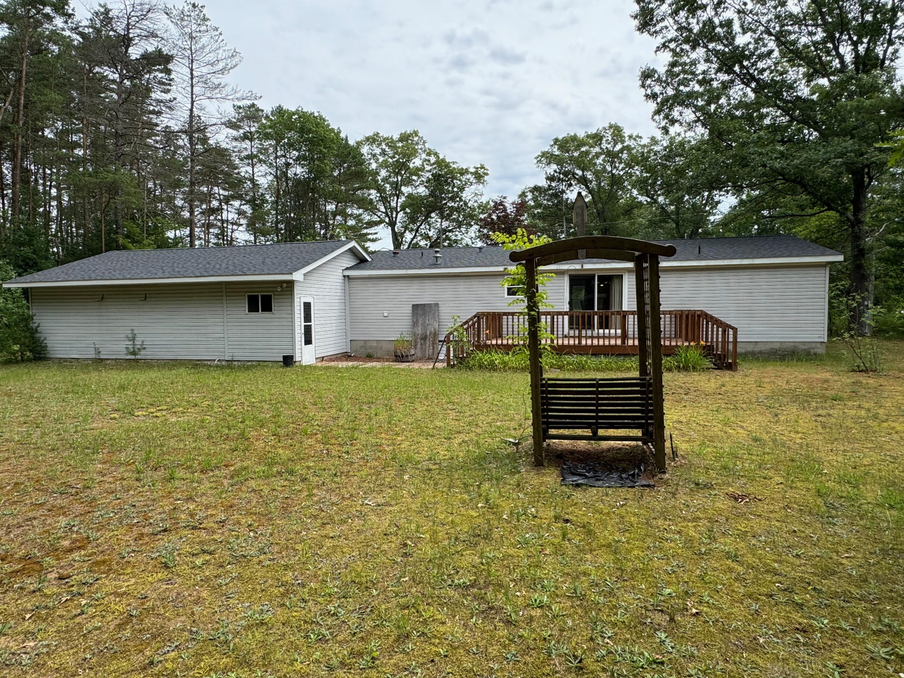 1230 Seaman Road Wellston, MI 49689 - Photo 6 of 36 IMG_5439