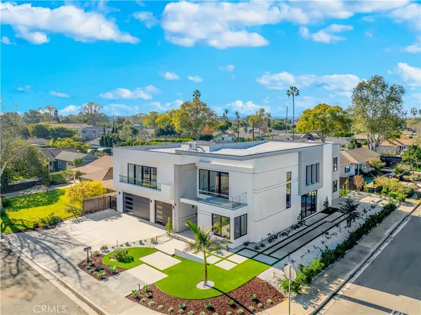 $3,449,000 | 853 Oak Street, Costa Mesa, CA 92627