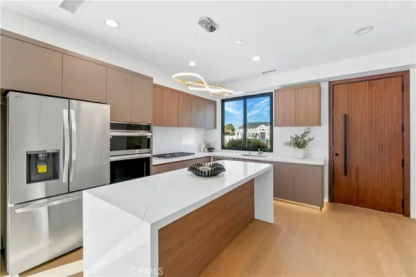 $3,449,000 | 853 Oak Street, Costa Mesa, CA 92627