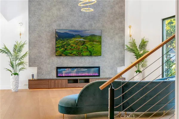 $3,449,000 | 853 Oak Street, Costa Mesa, CA 92627