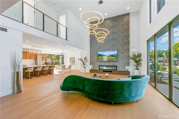 $3,449,000 | 853 Oak Street, Costa Mesa, CA 92627