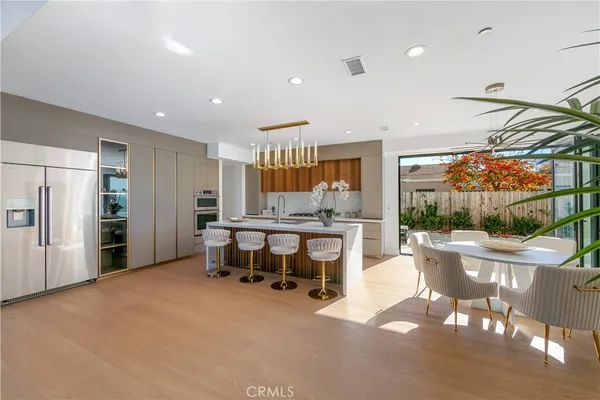 $3,449,000 | 853 Oak Street, Costa Mesa, CA 92627